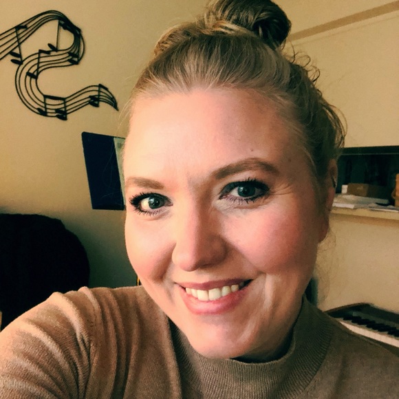 Meet your Posher, Krista - Picture 8 of 11